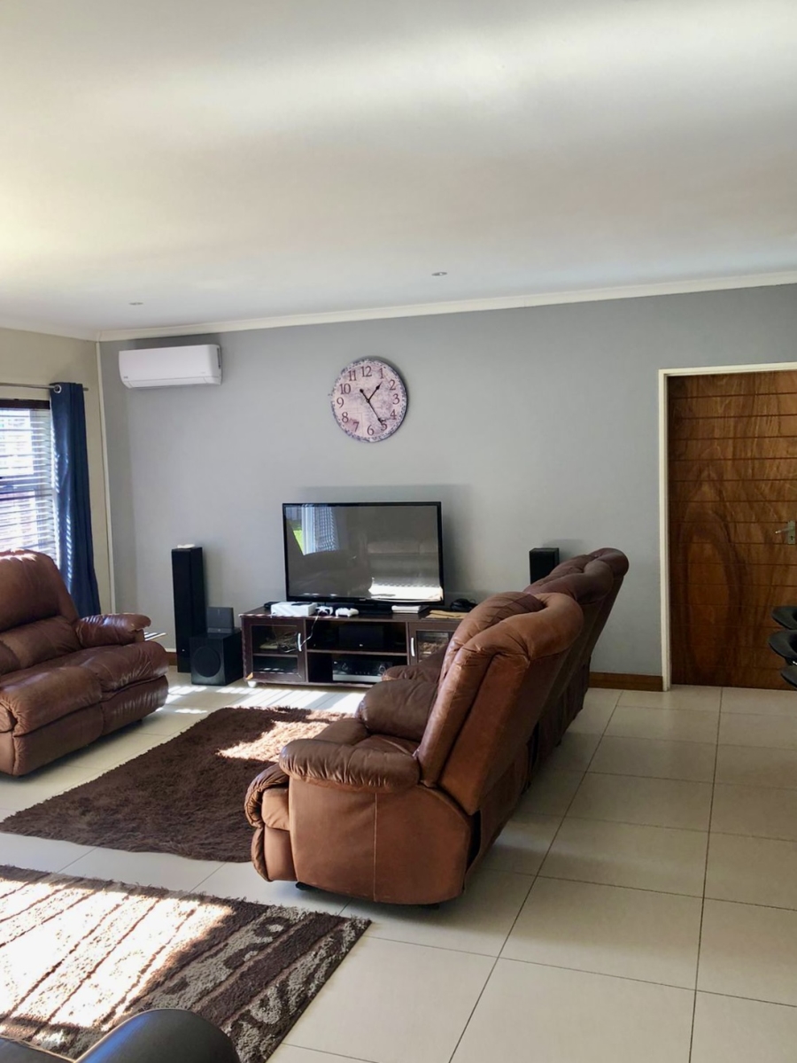 3 Bedroom Property for Sale in Sherwood Eastern Cape